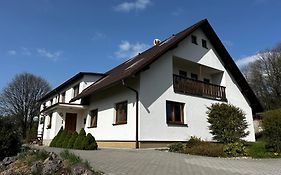 Restaurace a penzion Na Stráni